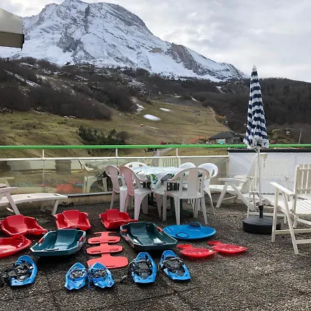 Le Skidoux 2*, Au Pied Des Pistes, Vue Montagne